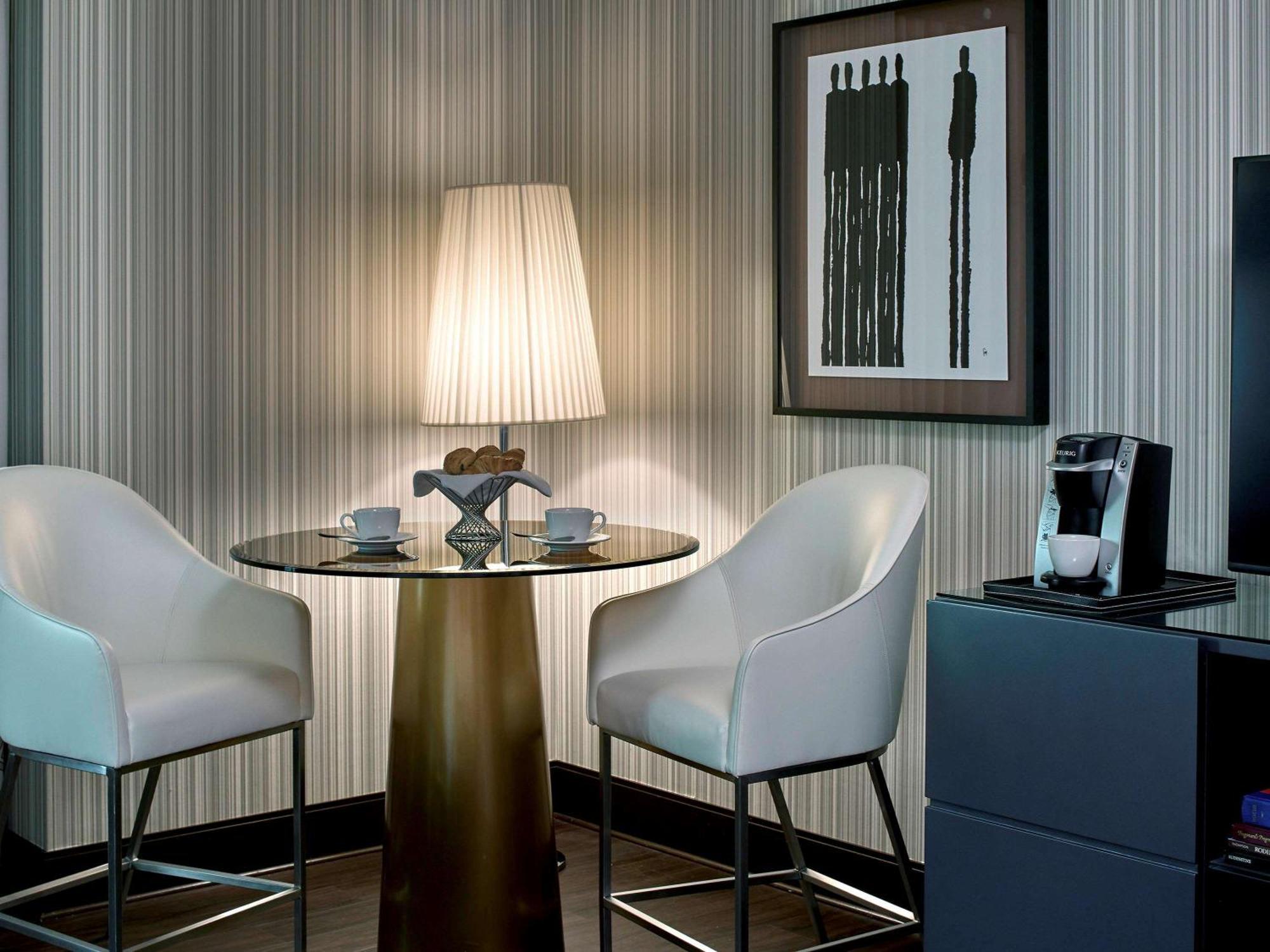 Hotel Sofitel At Rittenhouse Square 4*